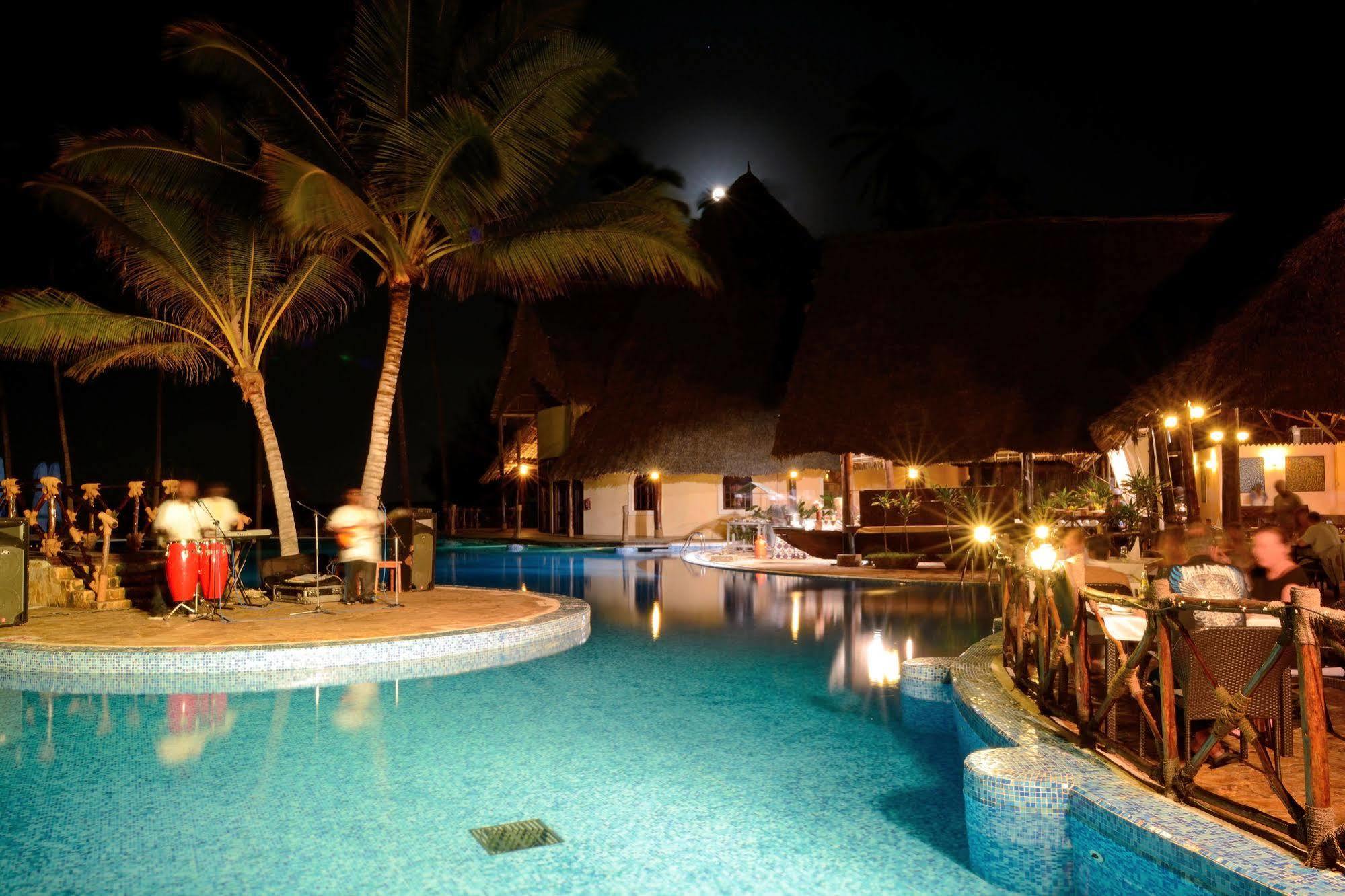 Ocean Paradise Resort & Spa Пвани Мчангани Екстериор снимка